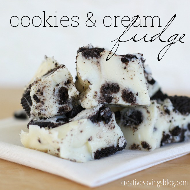 Easy to make and deliciously sweet, this cookies and cream fudge recipe is a seasonal staple around the Holidays. Great DIY gift for foodies!