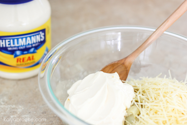 Cheesy Artichoke Dip